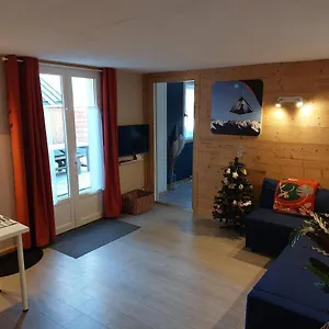 Au Pied Des Montagnes Appartement