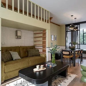 Sloth Loft Montmartre 2025 Refresh , Paris France